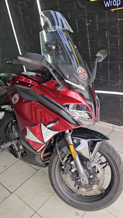 Negocio Bdg Building Dreams Garage Wrap| Custom | Detail & More