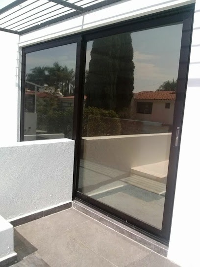 Negocio Luzzen Polarizados Cortinas Persianas
