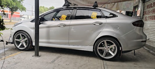 Negocio Polarizado Pelicula, Car Wraps