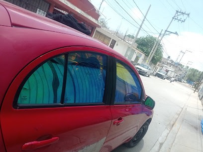 Negocio Polarizado Y Rotulos