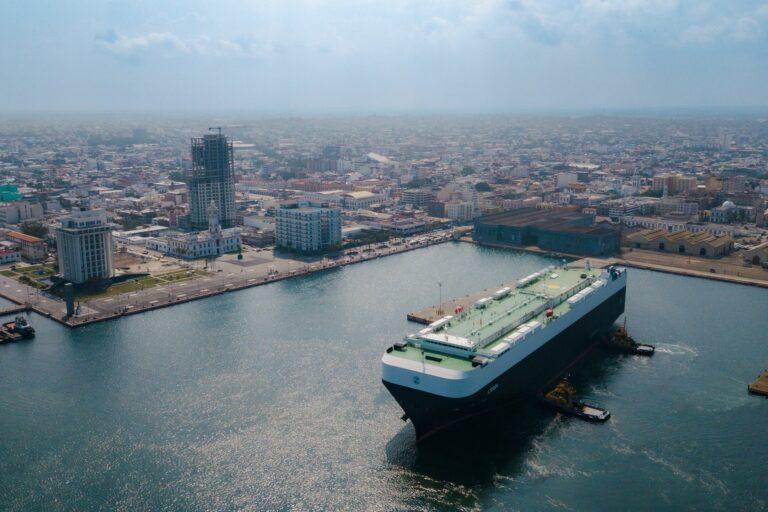 Polarizado en el Puerto de Veracruz: Clima Costero y Necesidades Específicas