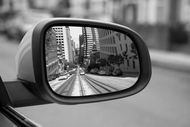 Polarizado Tipo Espejo: Película Reflectiva para Oficinas y Autos